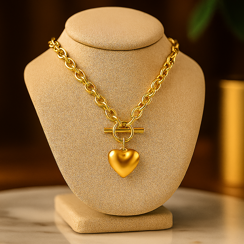 Chunky Gold Heart Pendant Necklace for Women – 18K Gold Plated Toggle Chain Statement Necklace, Bold Waterproof Jewelry, Tarnish-Resistant Gift for Her