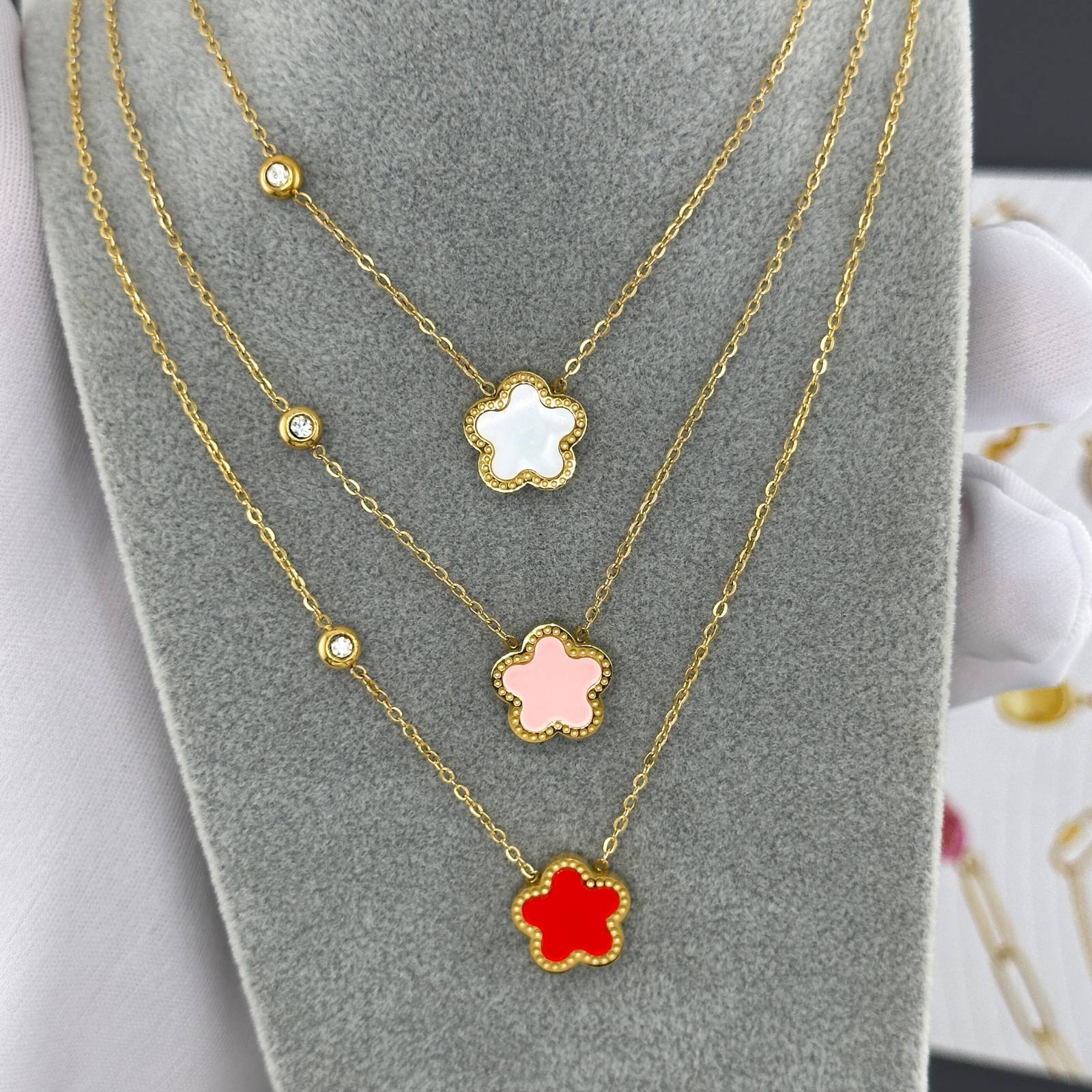 Delicate 18K Gold plated Necklace featuring colorful flower pendants and sparkling cubic zirconia for a stylish touch.