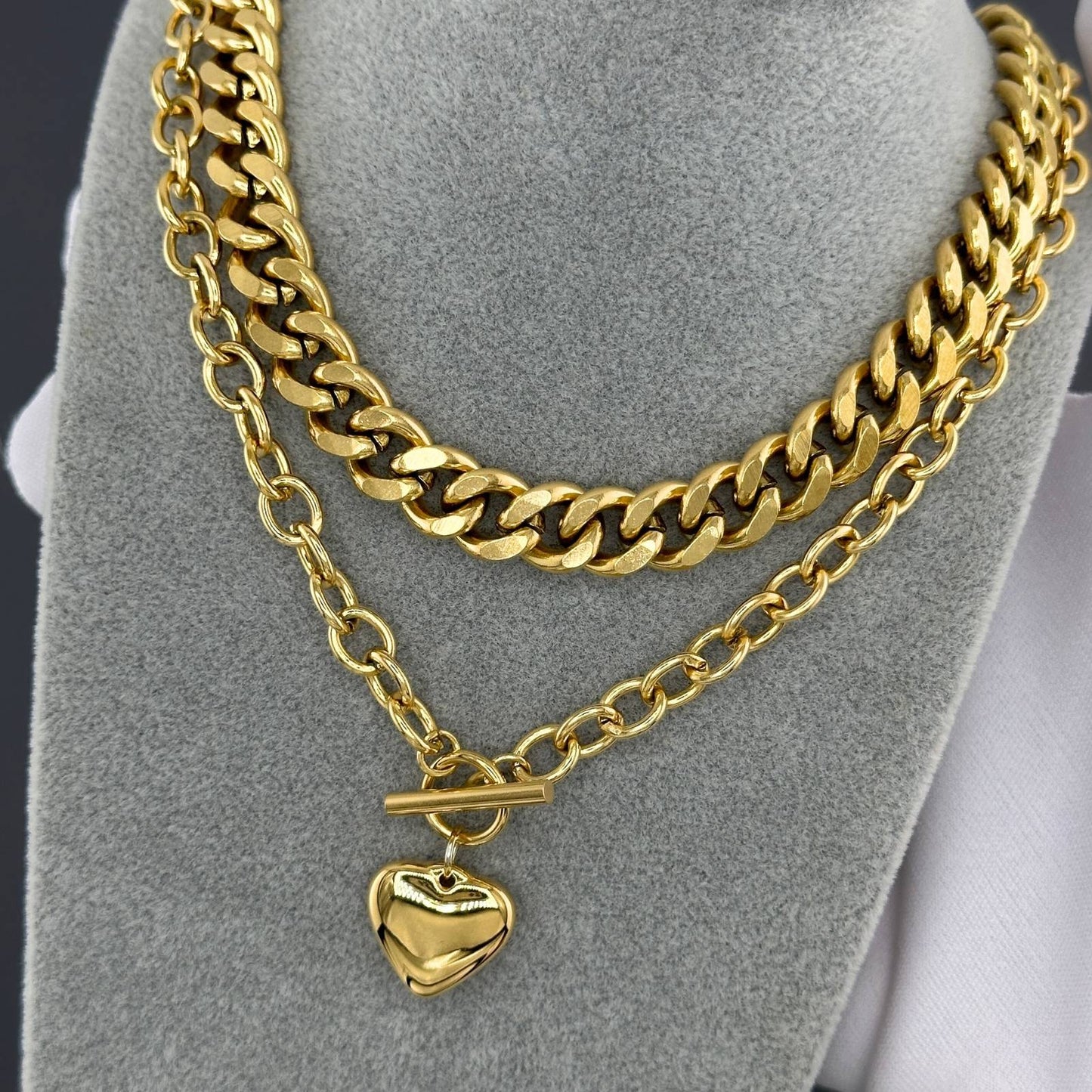 Chunky Gold Heart Pendant Necklace for Women – 18K Gold Plated Toggle Chain Statement Necklace, Bold Waterproof Jewelry, Tarnish-Resistant Gift for Her